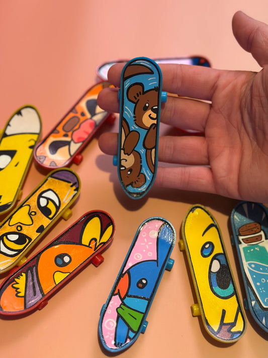 🦦 Otter Fingerskateboard 🦦